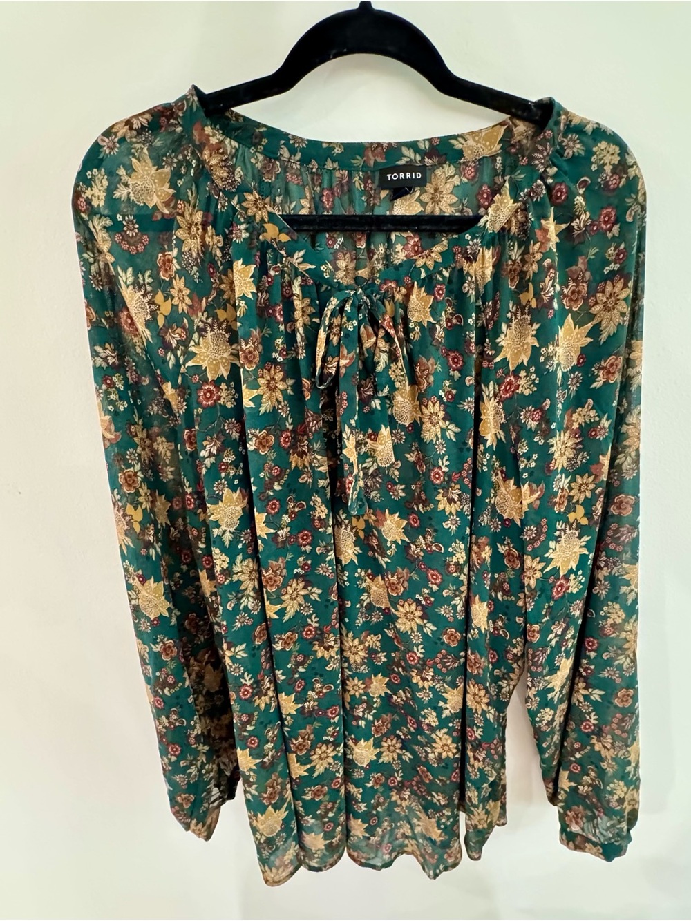 Torrid Deep Green Floral Tie-Neck Blouse